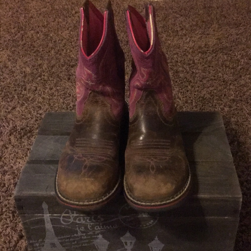 Ariat girls boots